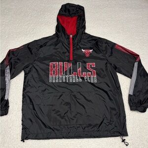 NBA Men Chicago Bulls Graphic Quarter Zip Hooded Windbreaker